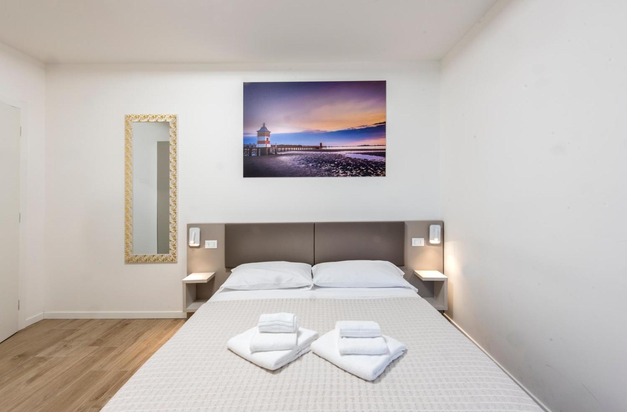 Guesthouse Stadio Lignano Sabbiadoro Bagian luar foto